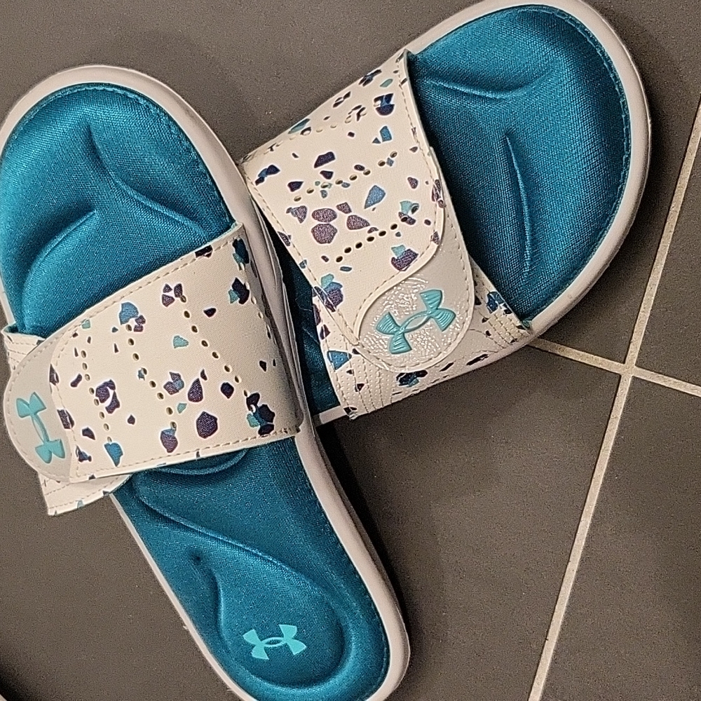 Under armour kids slides